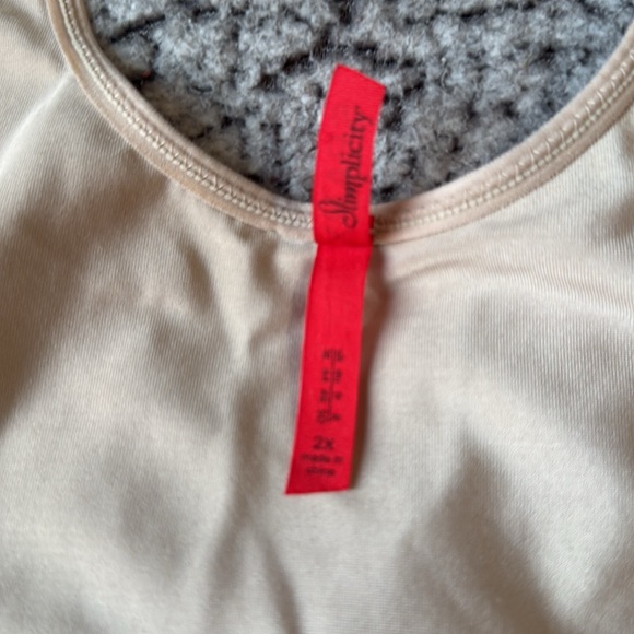 Spanx Shapewear Top - Picture 5 of 7